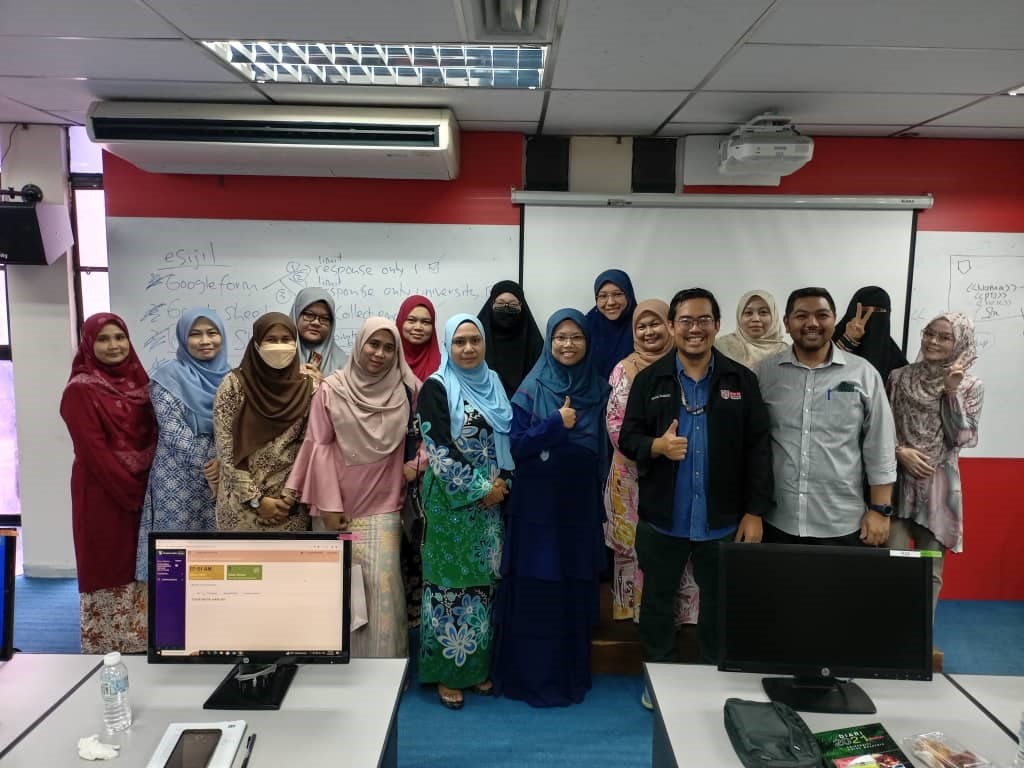 16 STAFF OF THE BURSAR'S OFFICE ATTENDED THE E-CERTIFICATE MANAGEMENT COURSE